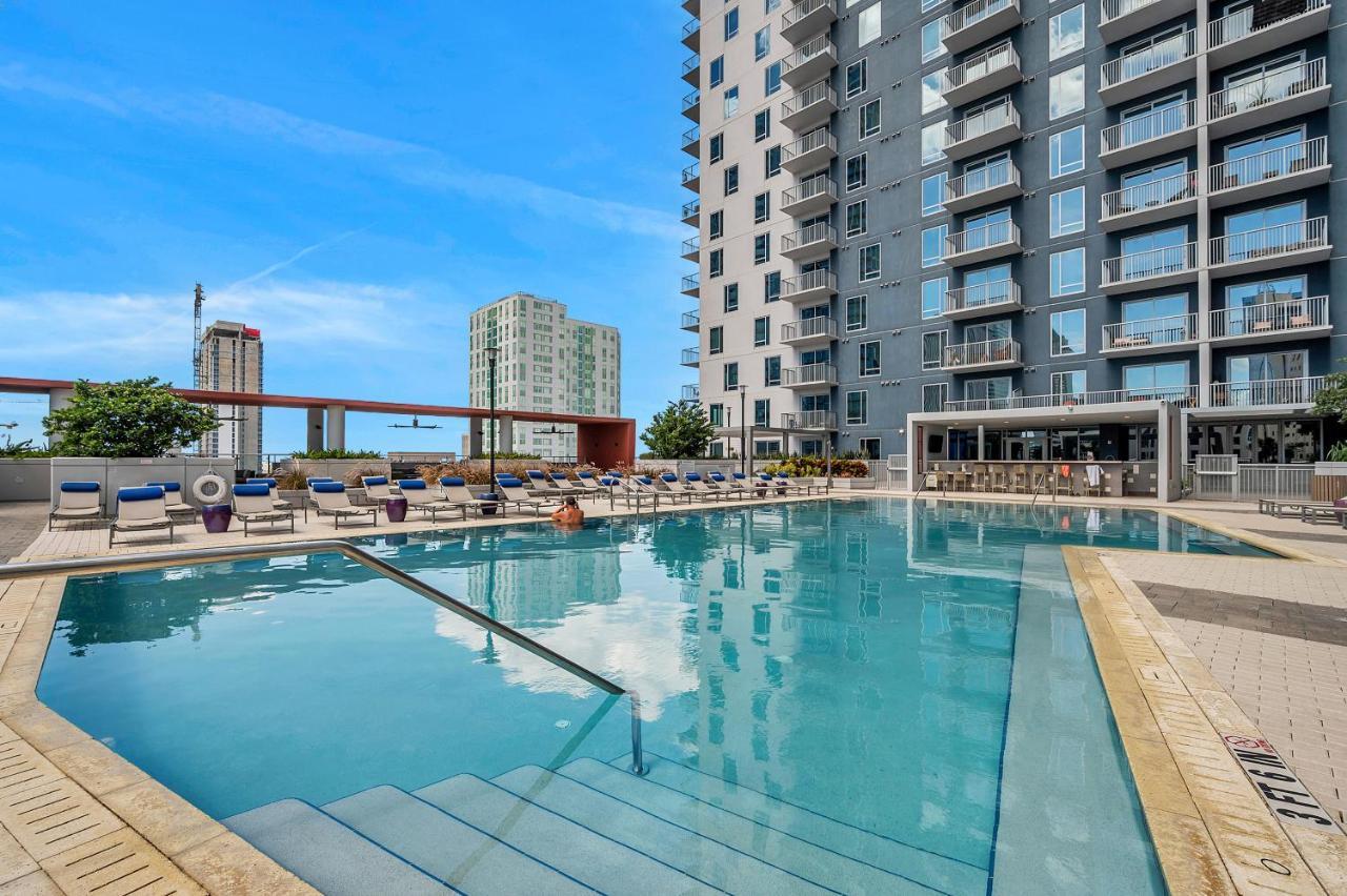 Luxury 1 Bedroom With Den Downtown Tampa Apt - City Views, Rooftop Pool, Workspace Eksteriør billede