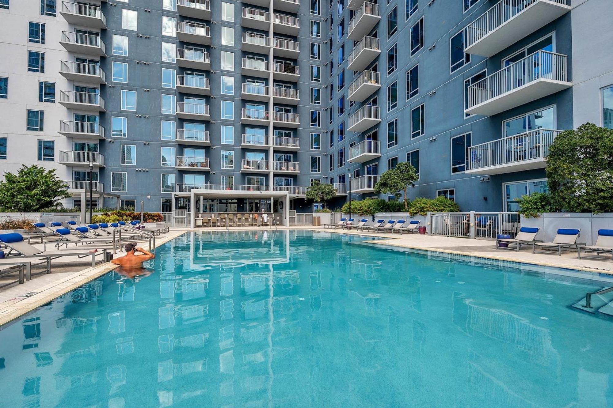 Luxury 1 Bedroom With Den Downtown Tampa Apt - City Views, Rooftop Pool, Workspace Eksteriør billede